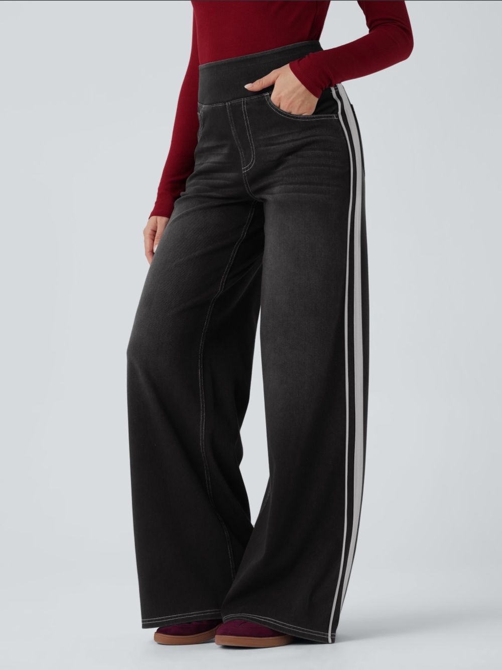 Halara Flex™ High Waisted Stripe
Wide Leg Flowy Washed Casual Jeans